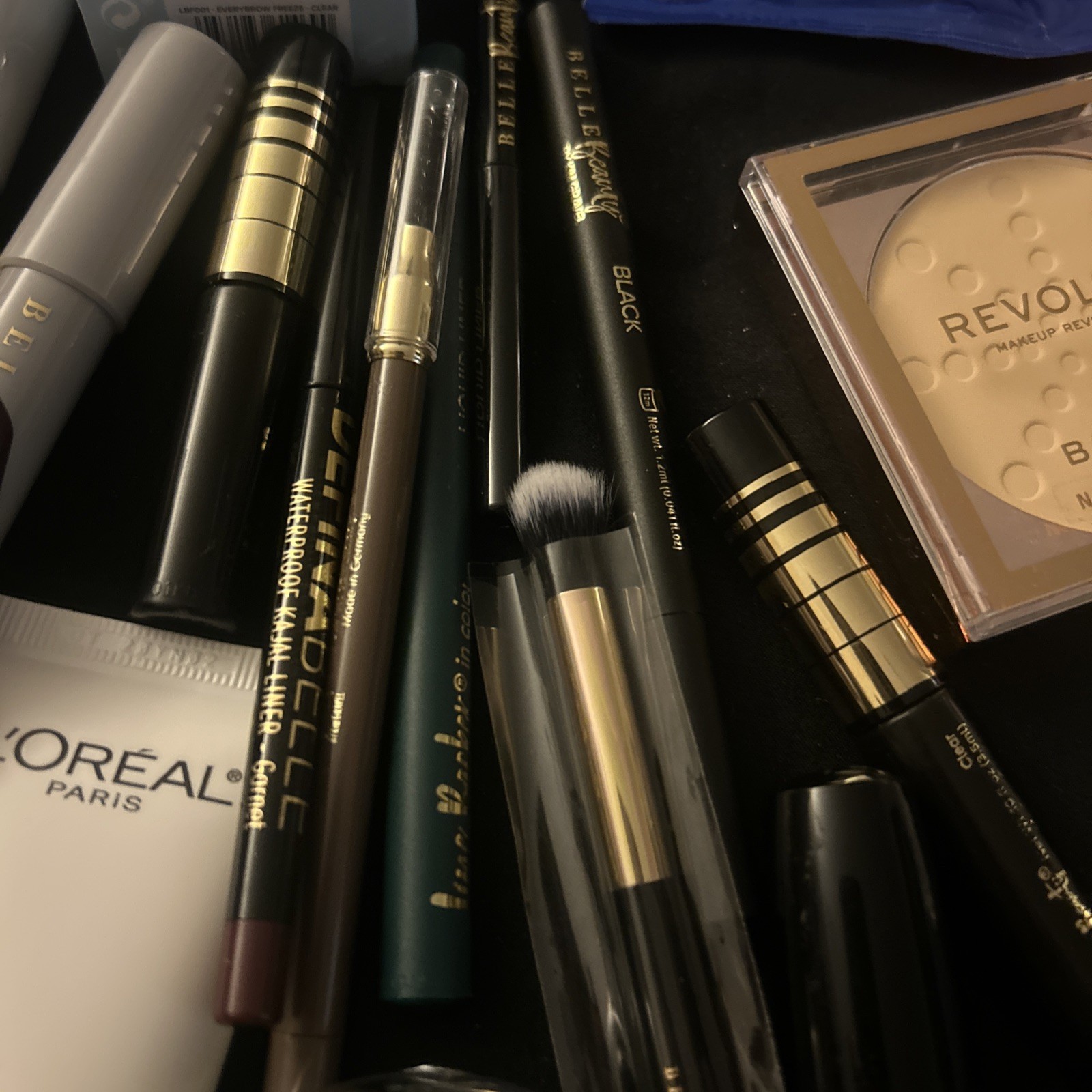 44 pcs Mixed Makeup Bundle, Lancôme, Belle, Honest, Estee , La Roche, L’Oréal ..
