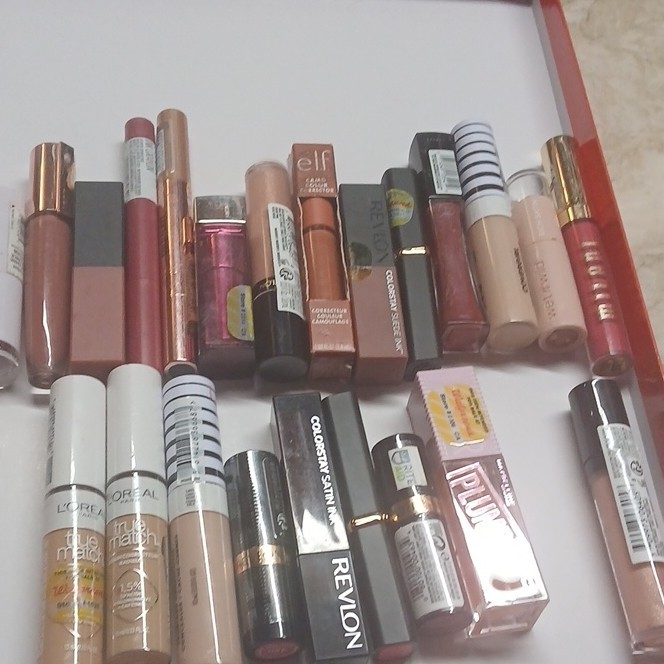 L’Oréal, COVERGIRL, Wet n Wild, Milani, Revlon, Maybelline, e.l.f, Mixed Lot, L…