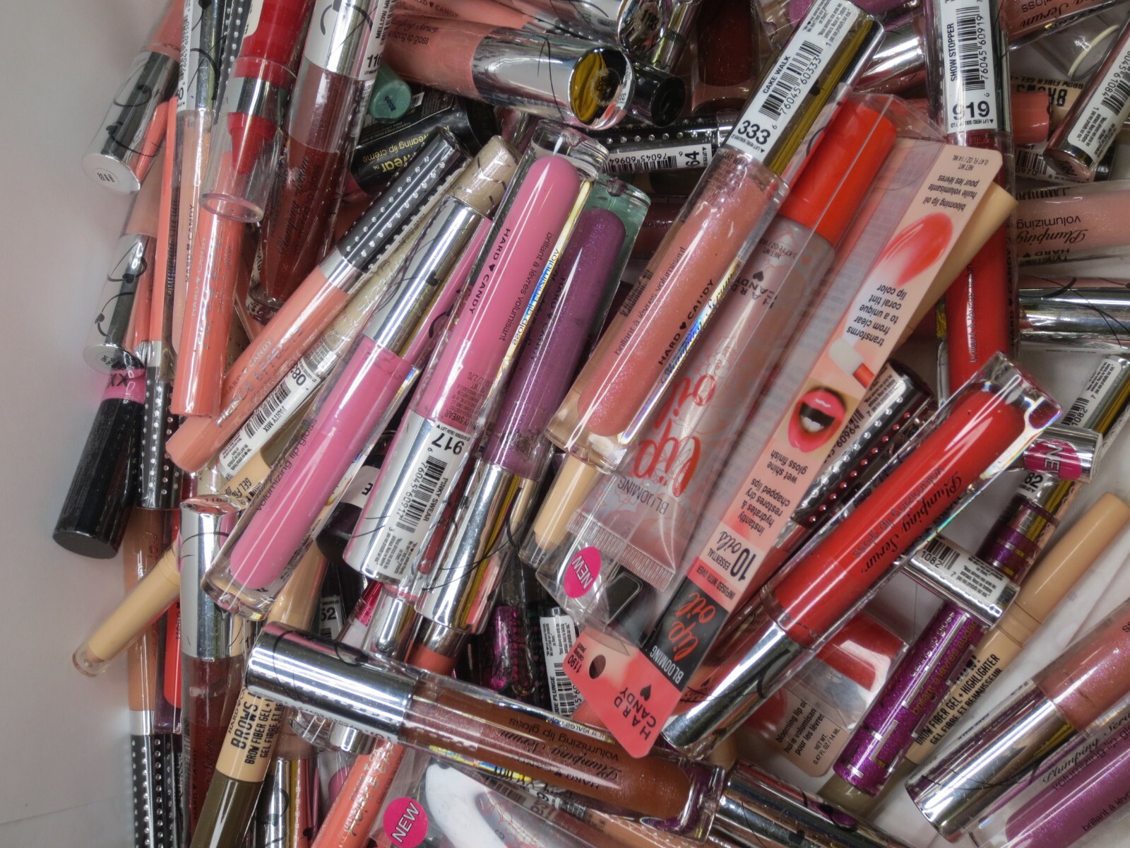 HARD CANDY 10 PC MIXED LIP & HIGHLIGHTING PRODUCTS – GLOSSES, OILS, BALMS & etc.