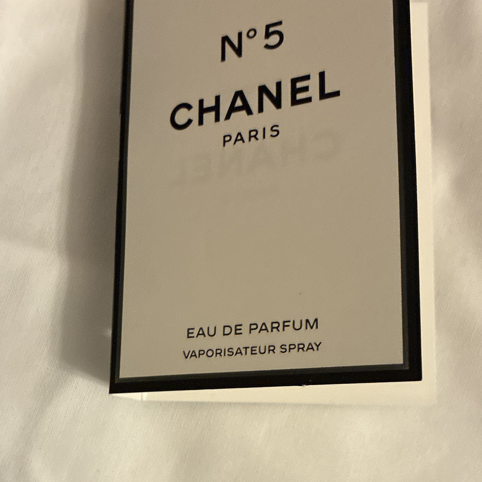 CHANEL N°5 EDP Spray Sample, Le Lift Cream, Le Volume de CHANEL Mascara + Pouch