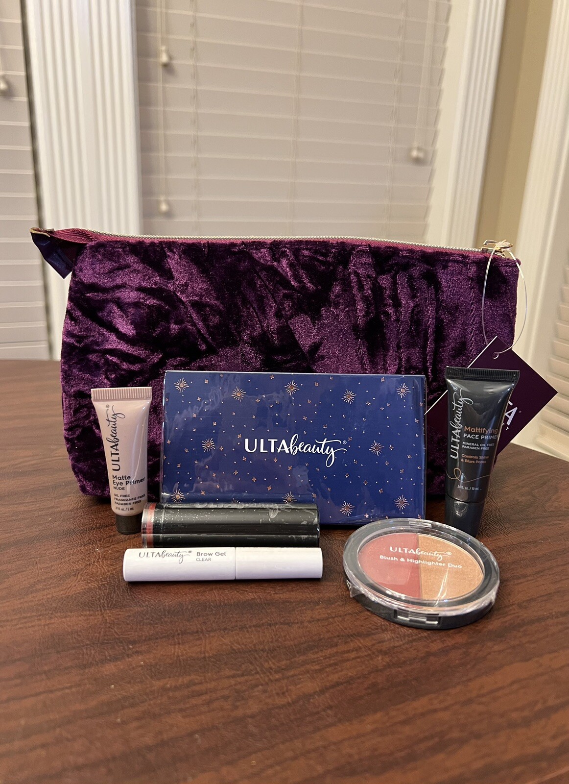 NEW- Ulta Beauty 6-Piece Makeup Samples Gift Set With Bag Purple