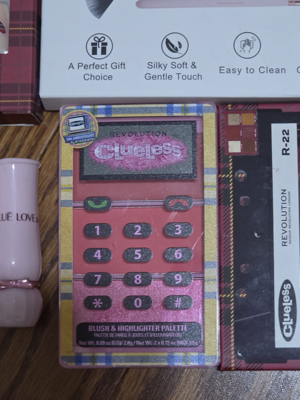 Clueless Set Tai