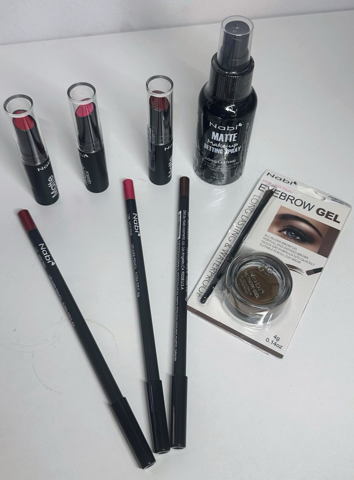 Nabi Makeup Set 3 Matte Lipsticks + 3 Lip Liners + Eyebrow Gel + Setting Spray
