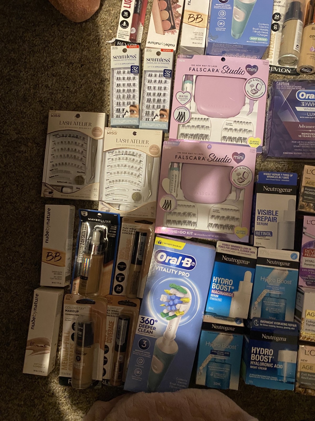 beauty products, make up, eyelashes, tan