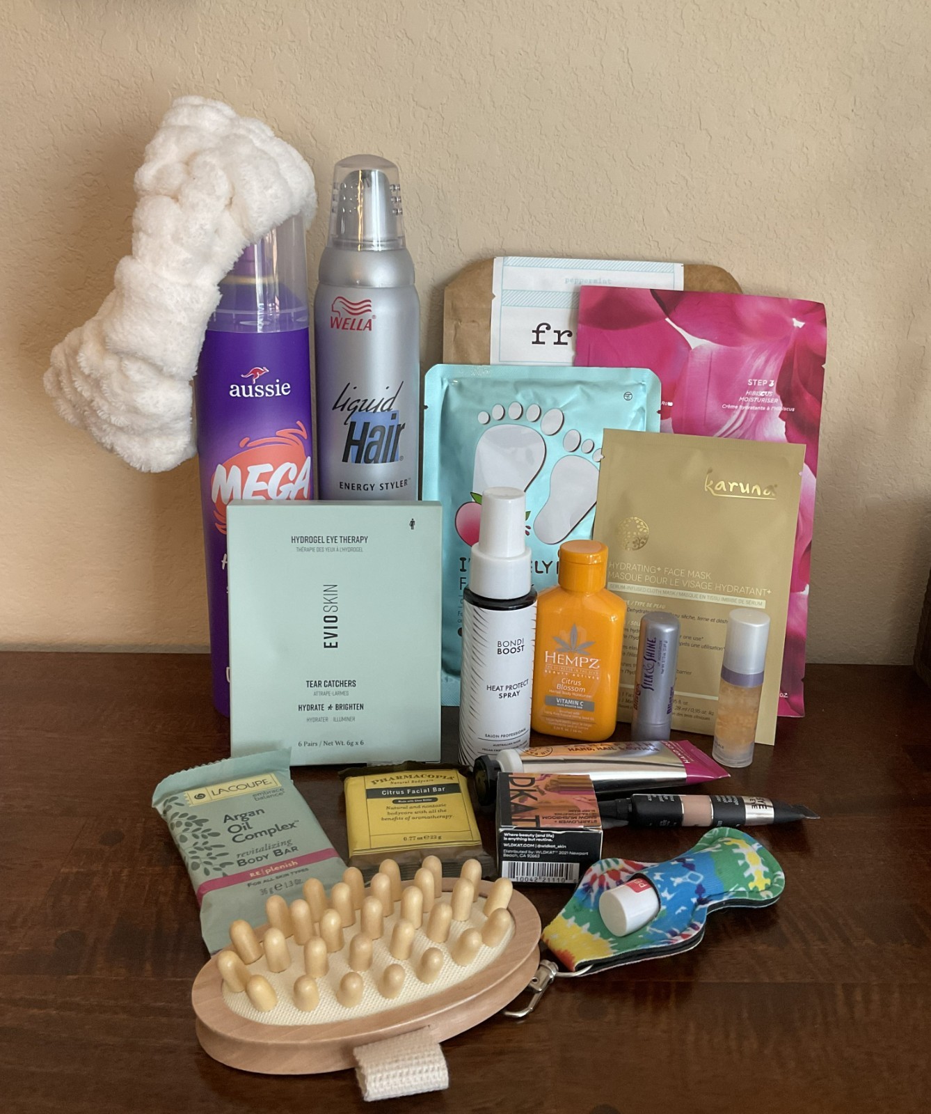 Makeup, Skin Care, Body Care & Hair Care – Lot of 19 – All New (See Desc.)