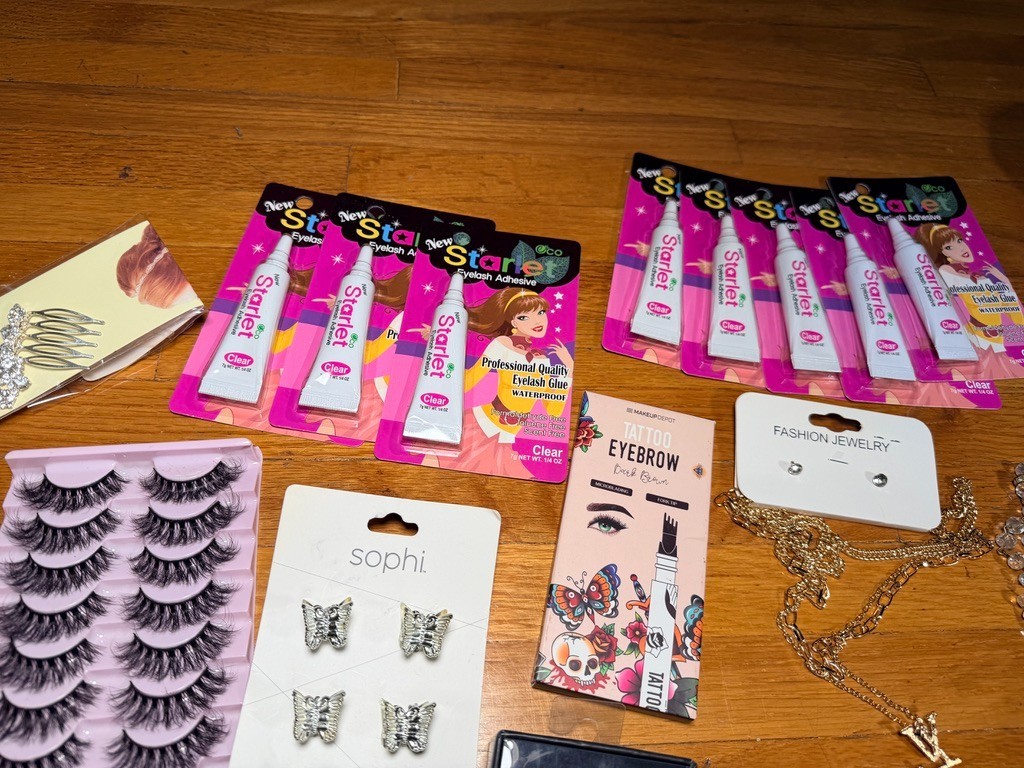 Beauty & Accessories Bulk Lot – False Lashes, Makeup, Jewelry, Headbands, Nails