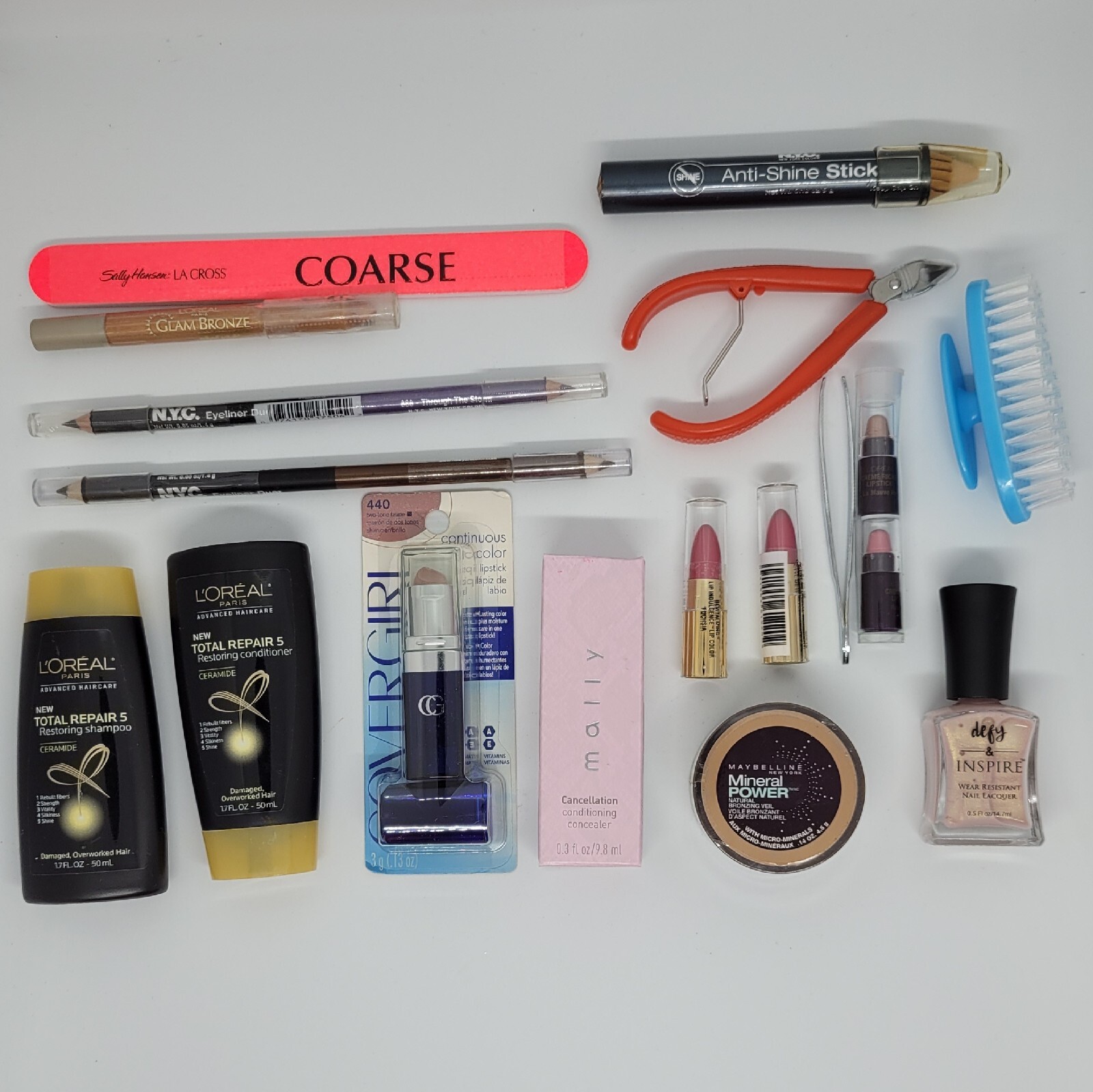 Mixed Beauty Lot 16 Items L’Oreal Covergirl Maybelline Sally Hansen NYC NEW