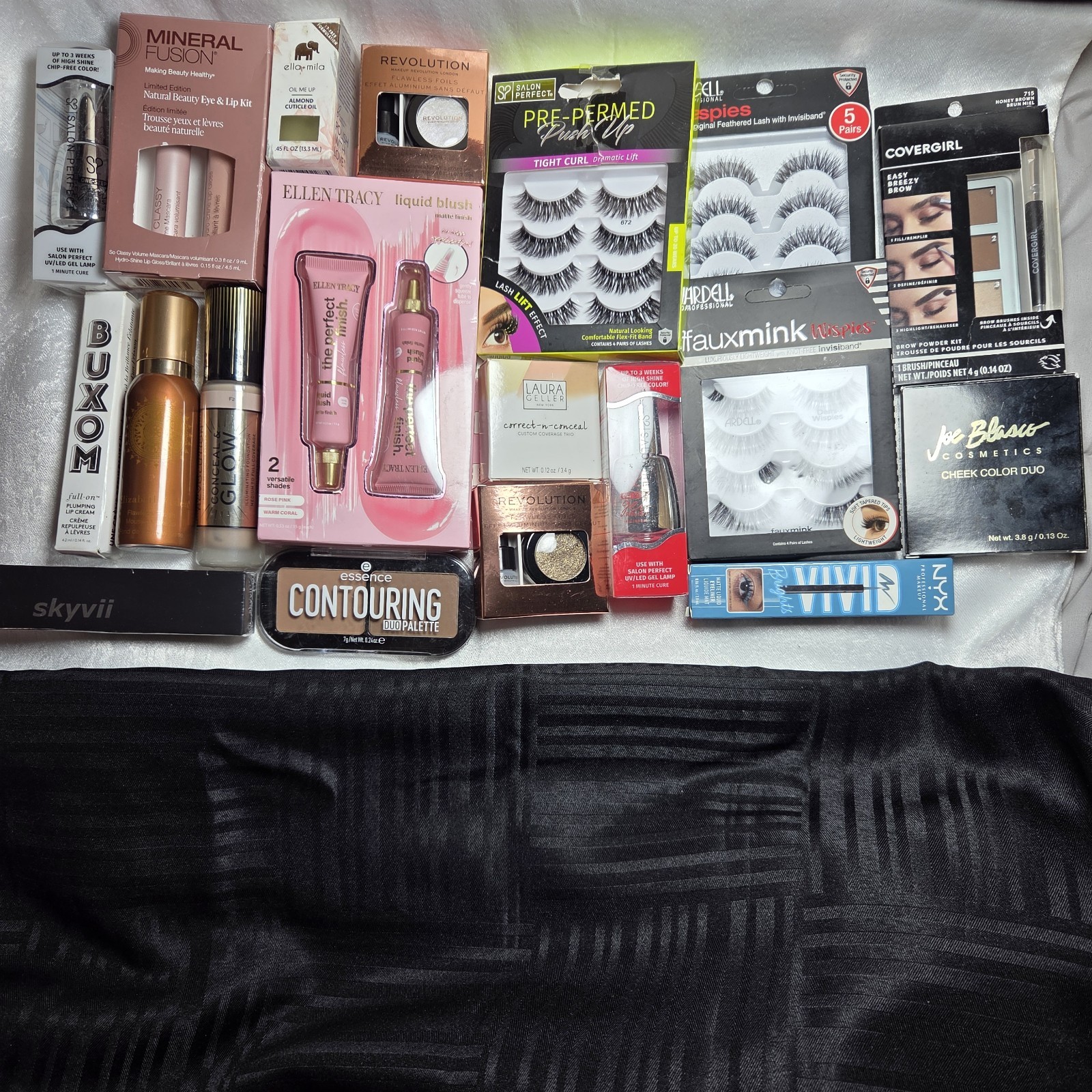 Mixed Makeup Beauty Bundle 19 Pieces