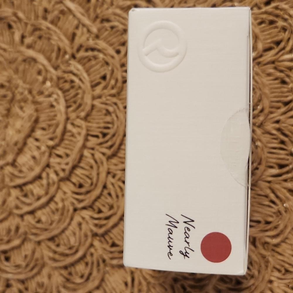 Rare Beauty Stay Vulnerable Melting Blush *Nearly Mauve 0.17 oz./5g
