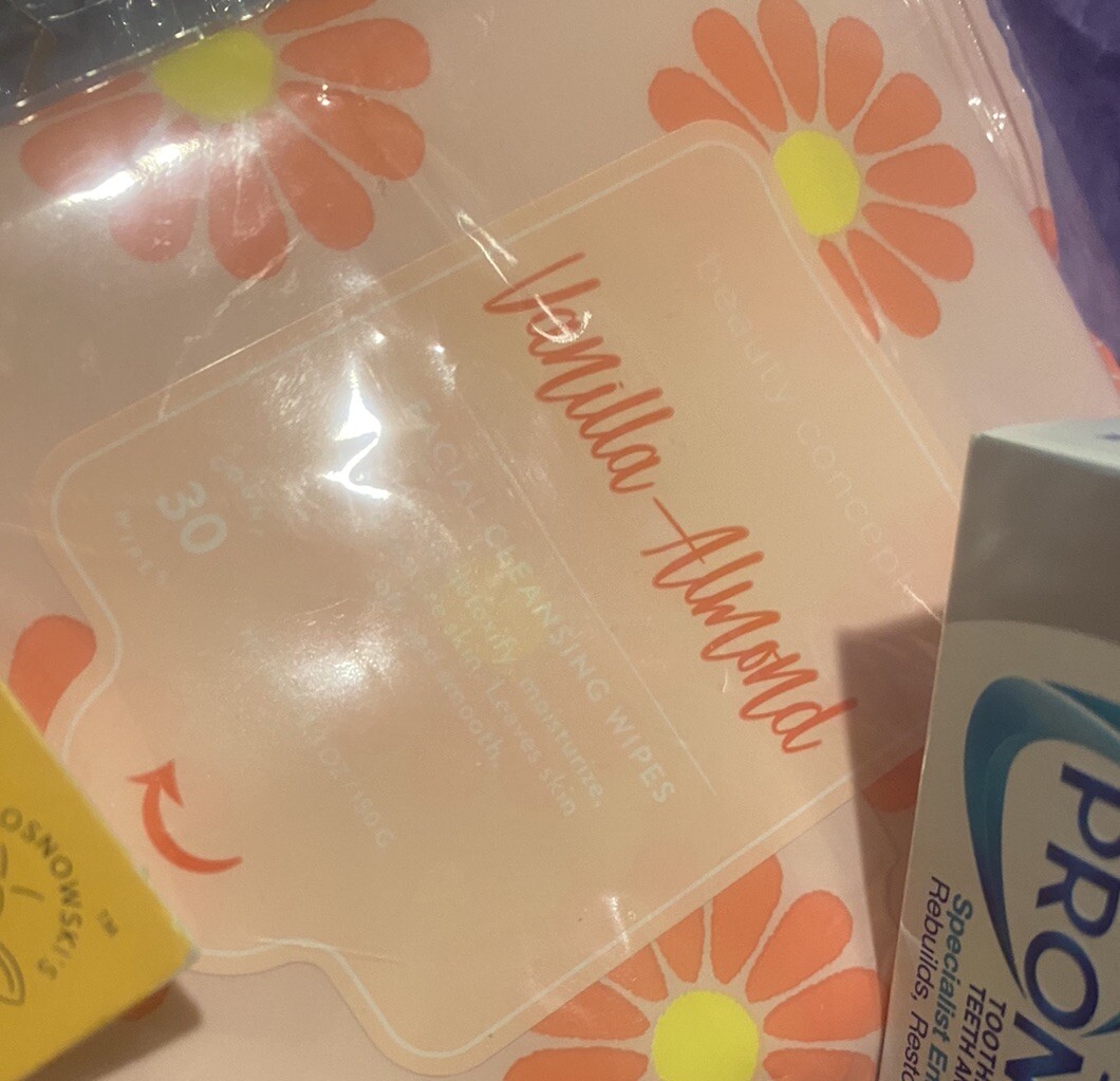 💋Beauty Bundle Lot Makeup Wipes Toner Eucerin Lip Cheek Tint PooPotpuri &More🎀