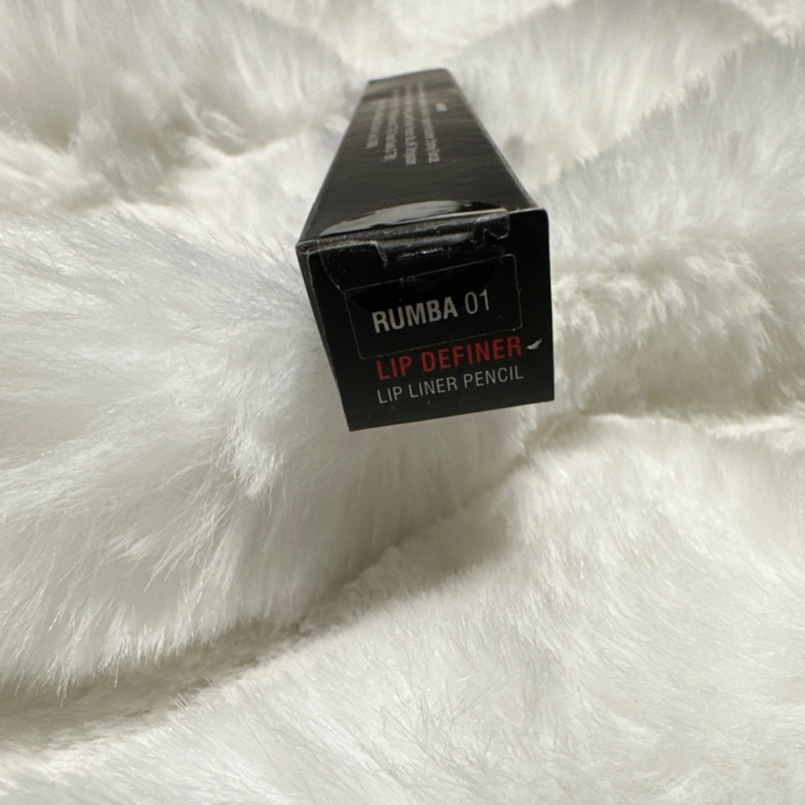 LiSi Cosmetics Lip Definer Rumba 01, Under Cover FX 07, Satin Eyes Mixed Lot