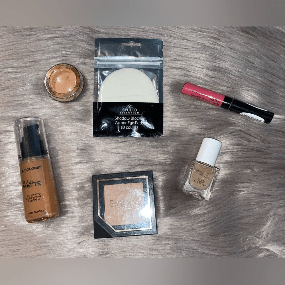 6 Piece Makeup Bundle- New