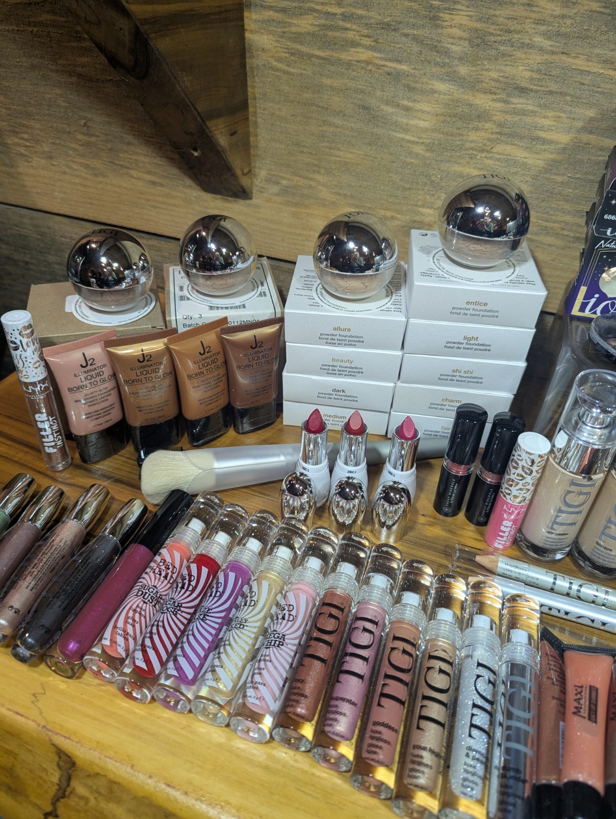 Wholesale 158 Piece Lot Cosmetics Makeup Eyes Lips Foundation Brushes Mixed