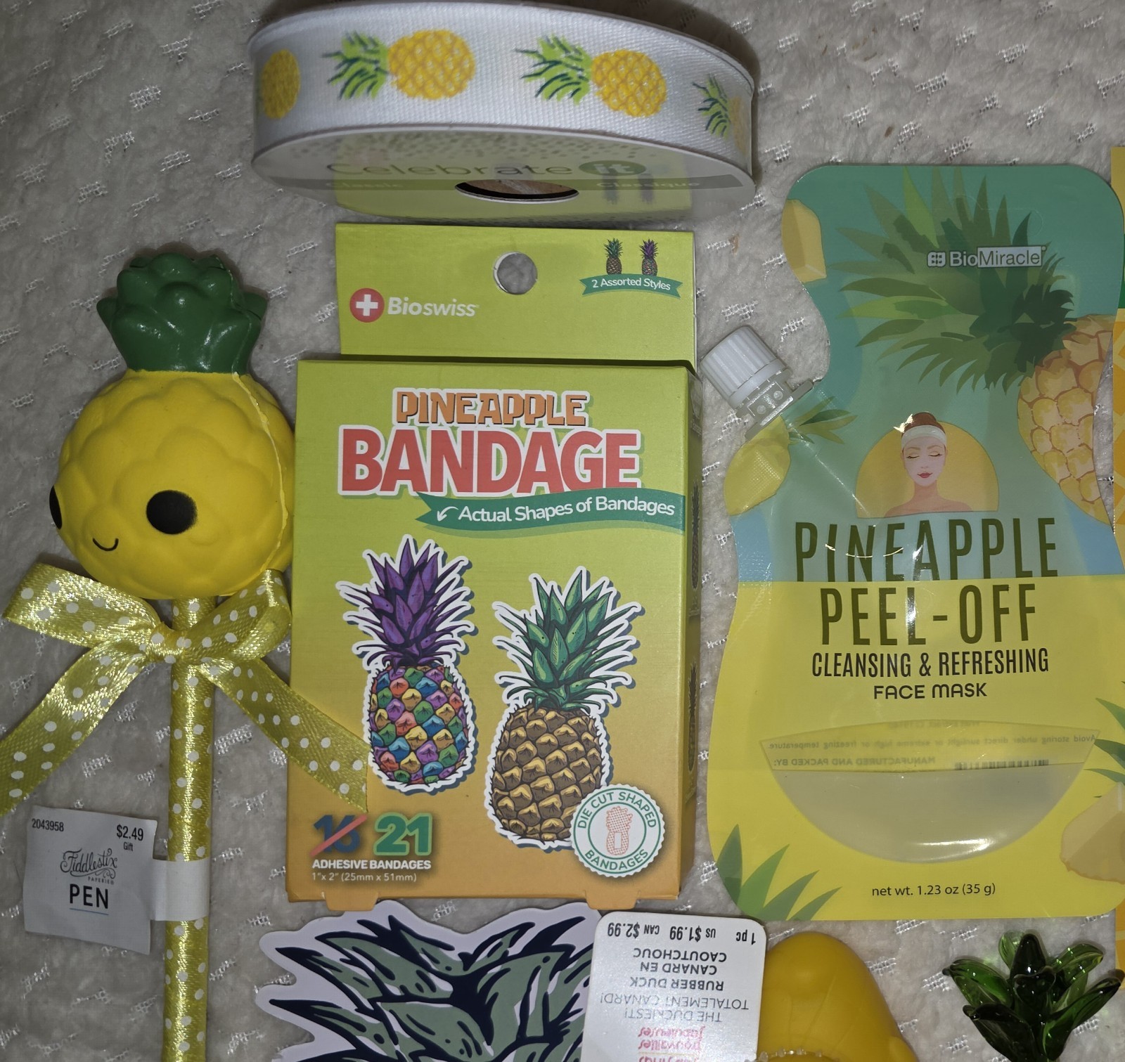 Pineapple 🍍 Lovers Gifts HUGE NEW LOT 17 Pcs Highlighter Crystal Paper Weight