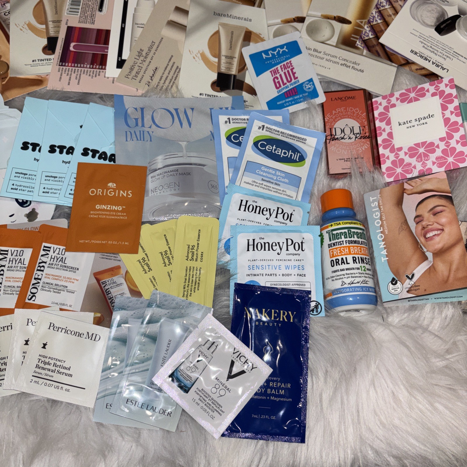 100 Pc Skincare, Fragrance, Hair Lot – Foil Packets & Deluxe Samples – All Shown