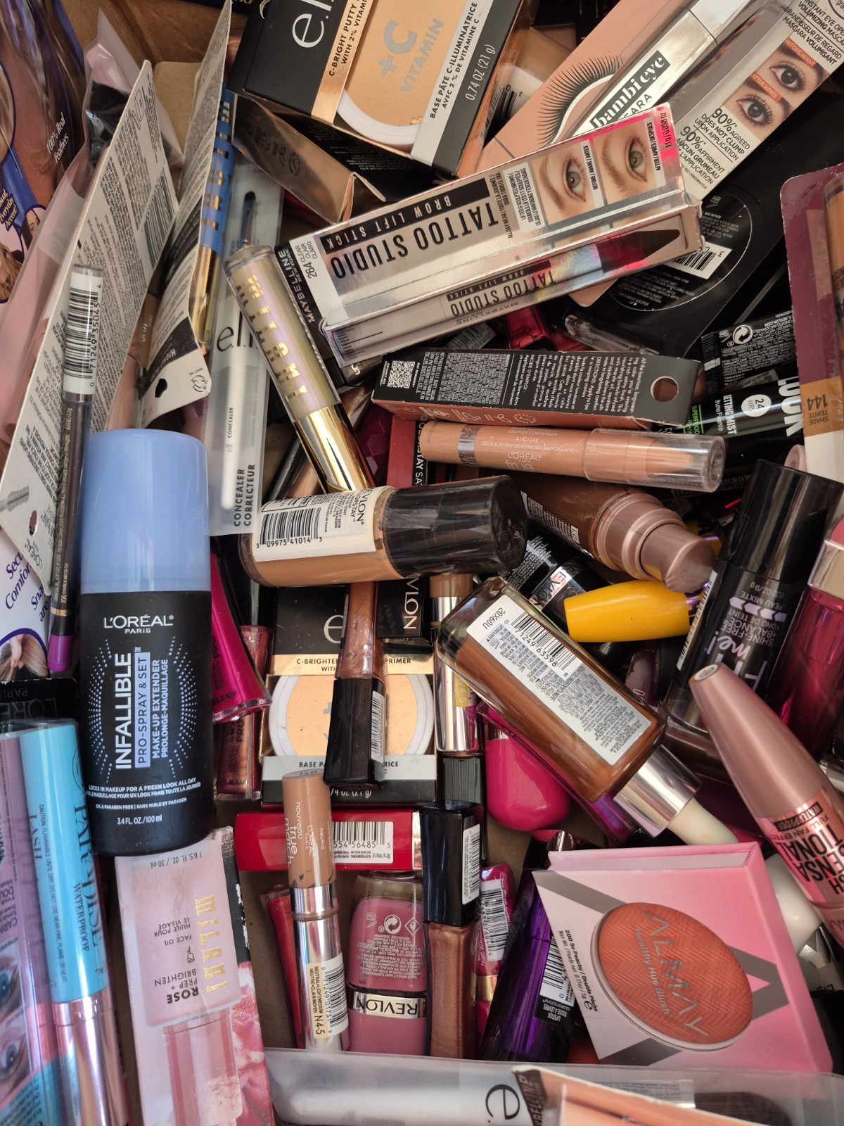 25 Piece Name Brand Mixed Makeup & Beauty Care Products Maybelline L’Oreal Etc