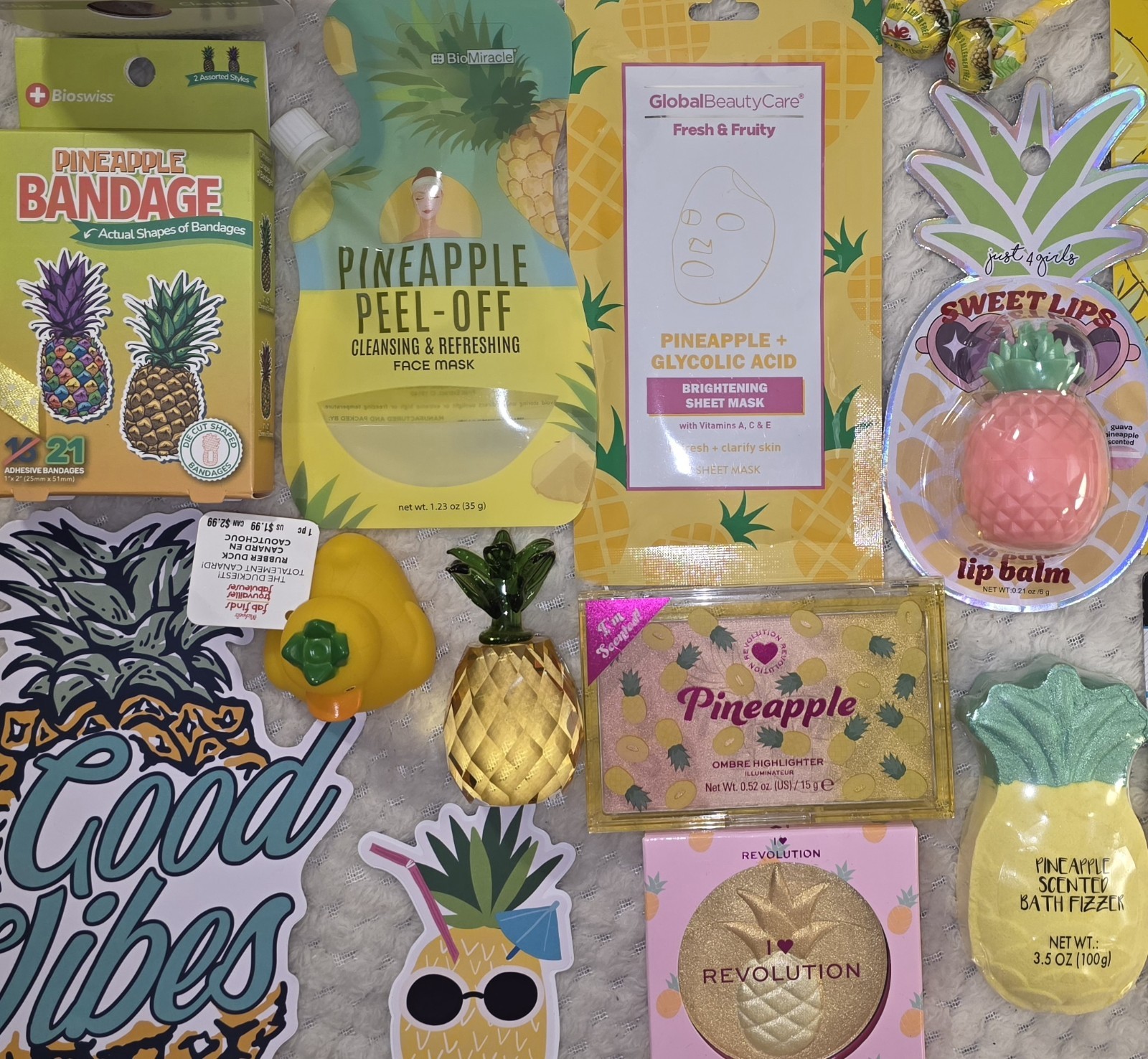 Pineapple 🍍 Lovers Gifts HUGE NEW LOT 17 Pcs Highlighter Crystal Paper Weight