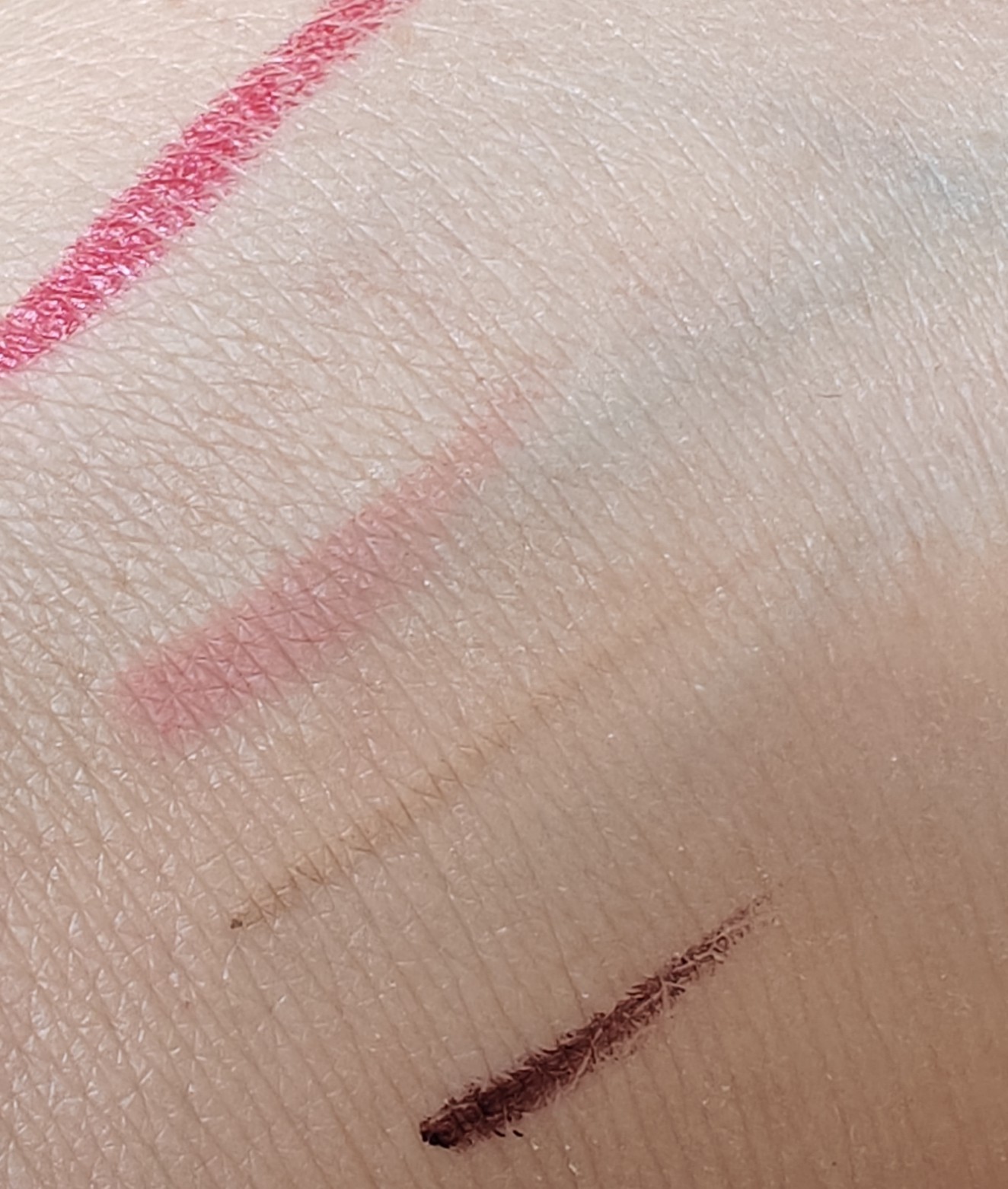 Beauty Bundle Feat: Morphe, Too Faced, Valentino, Veglamour, V&R 5ml Edp +
