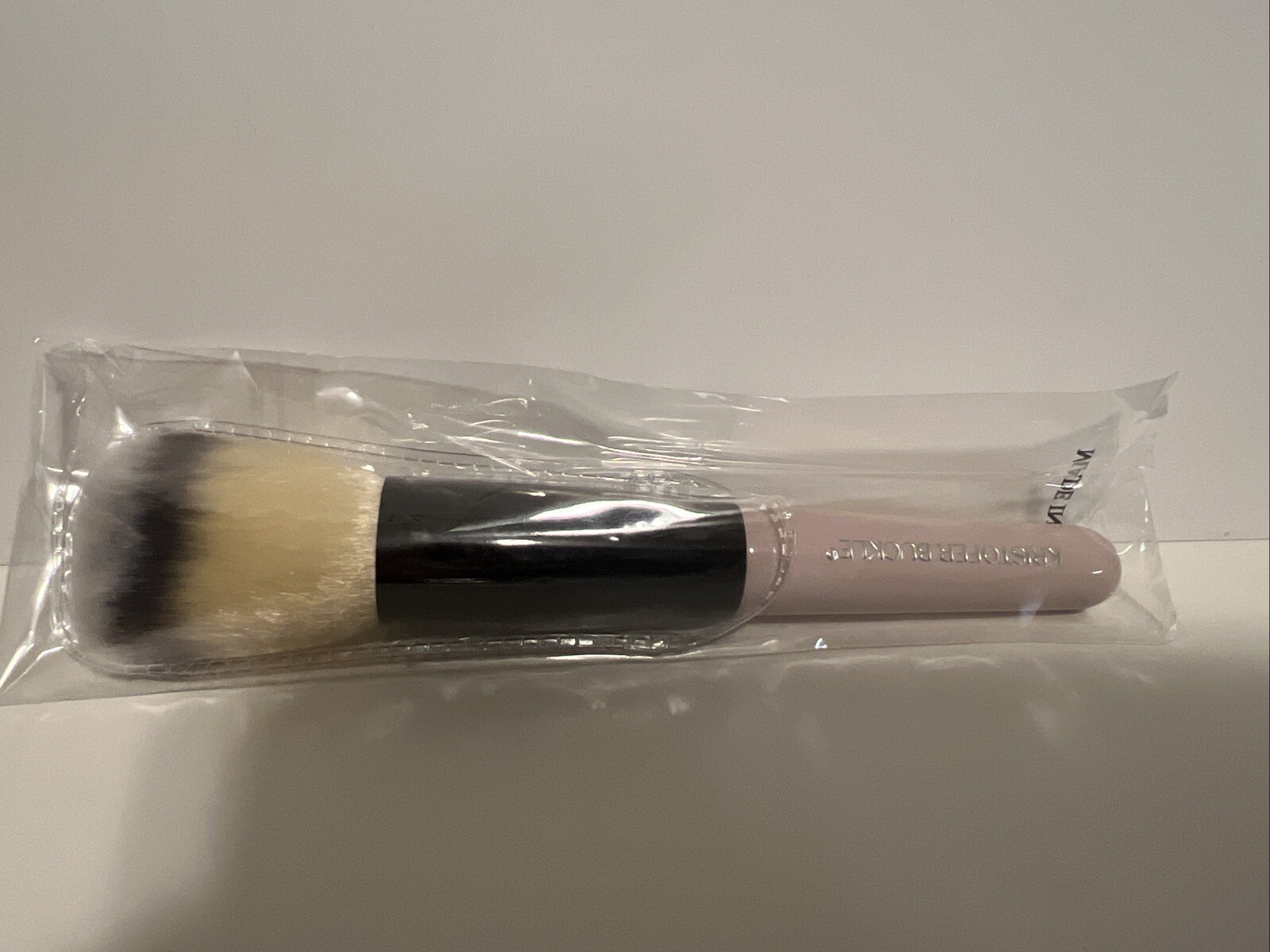 Kristofer Buckle Bundle Casting Call Make-up Loose Setting Powder Brush Mascara