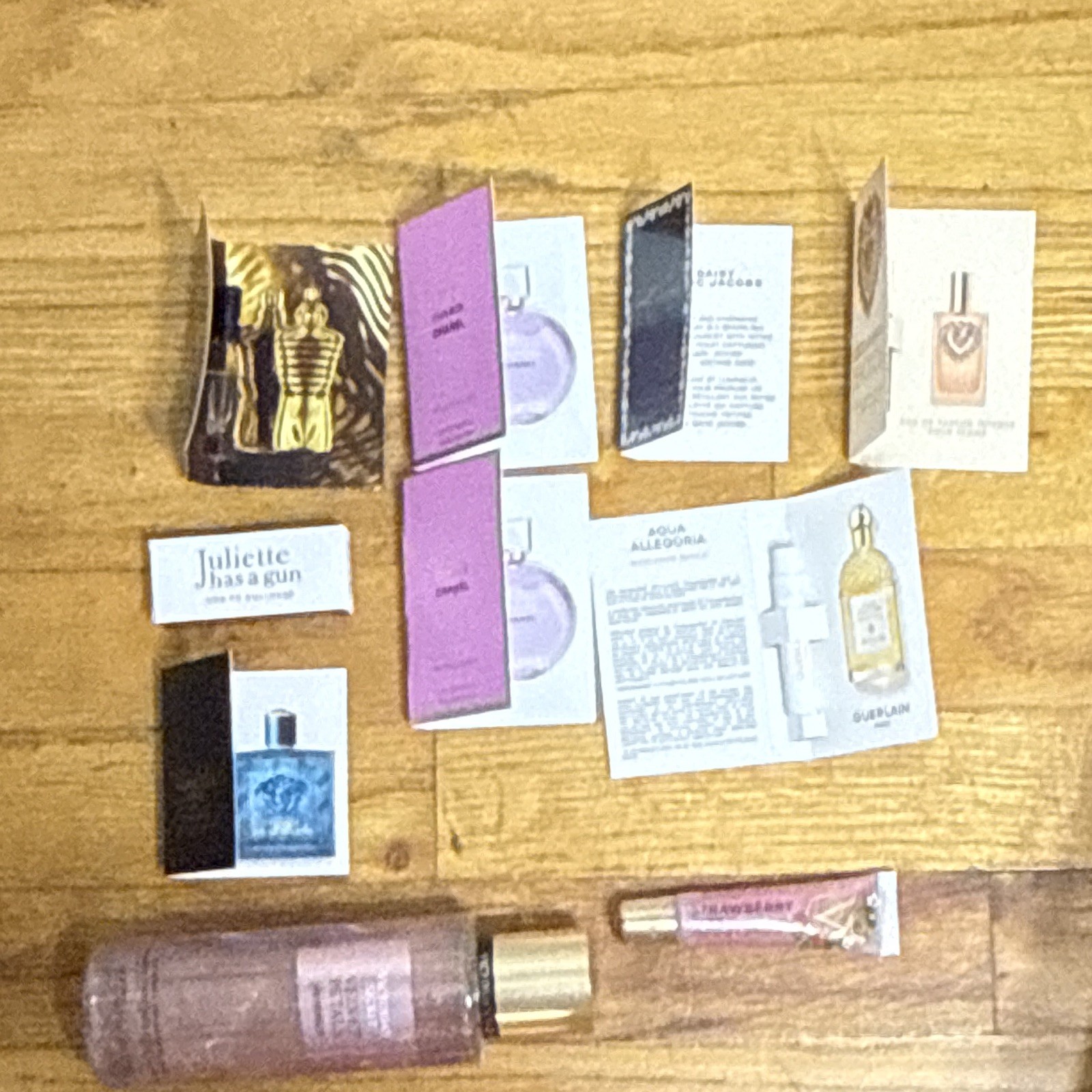 MIX MAKE UP LOT, FULL SIZE & TRIAL SIZES, HIGH END BRANDS PERFUME SAMPLES & …
