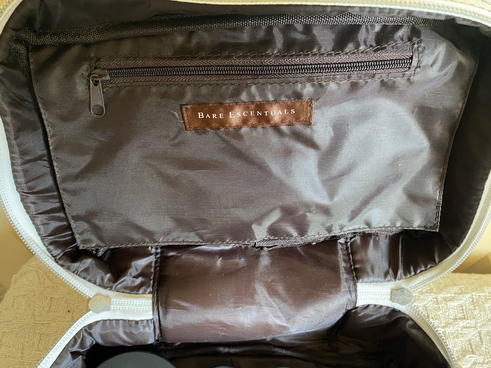 Bare Minerals By Bare Escentuals Makeup Lot w/ White Zip Case SEALED