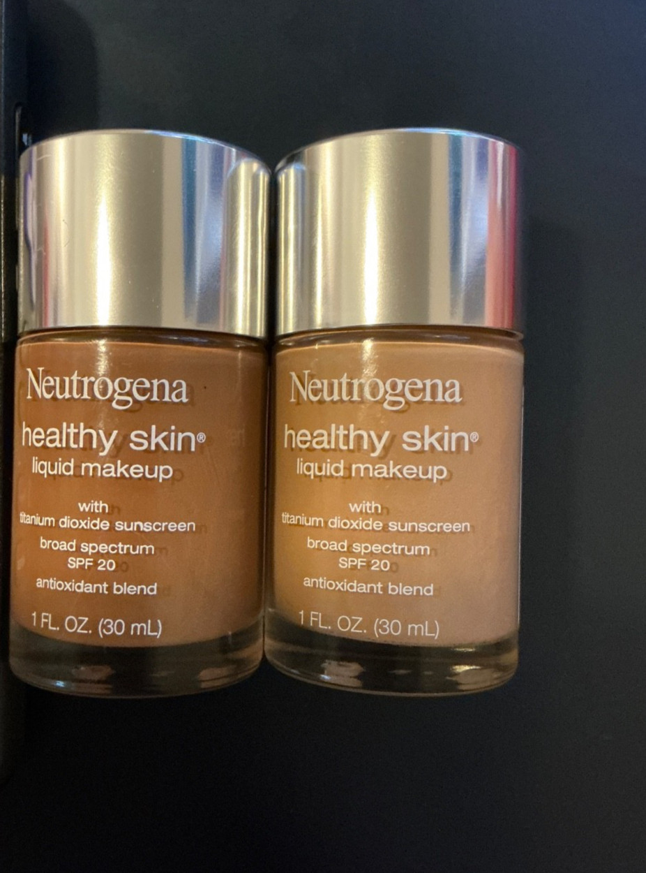 Neutrogena foundation lot in medium shade tones