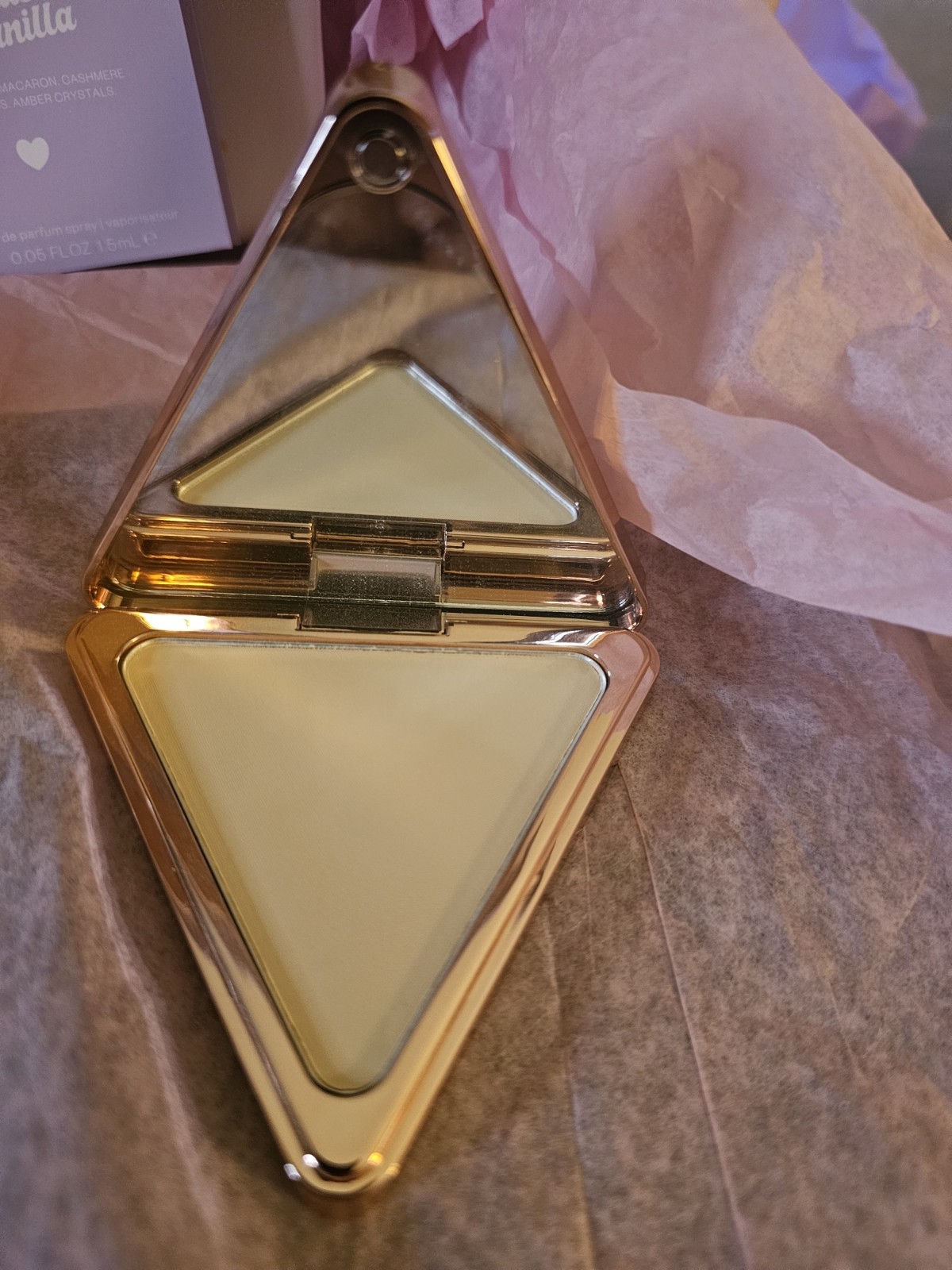 Luxury Beauty Makeup Skincare Gift Bundle Lot – Kosas Iconic London Glossier