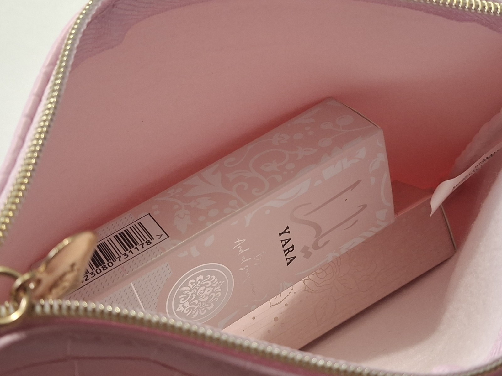 Girlactik 2‑in‑1 Tint Foundation F2Light & Rose Oil Petal Lip Gloss Yara Roll On