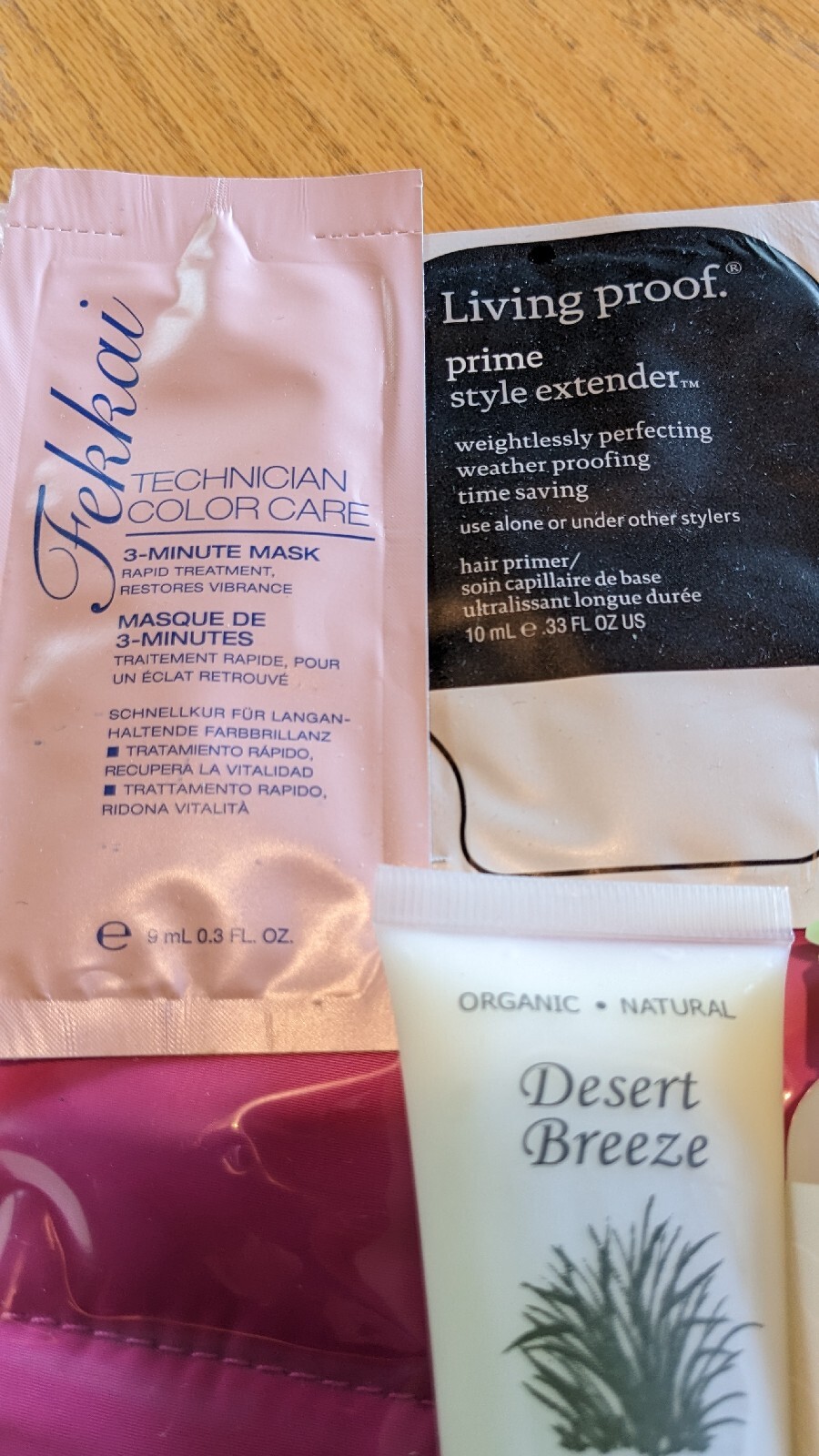 19 Piece Travel Size Mixed Beauty Lot With Pink Padded Tote Bag & Brushs w/Bag