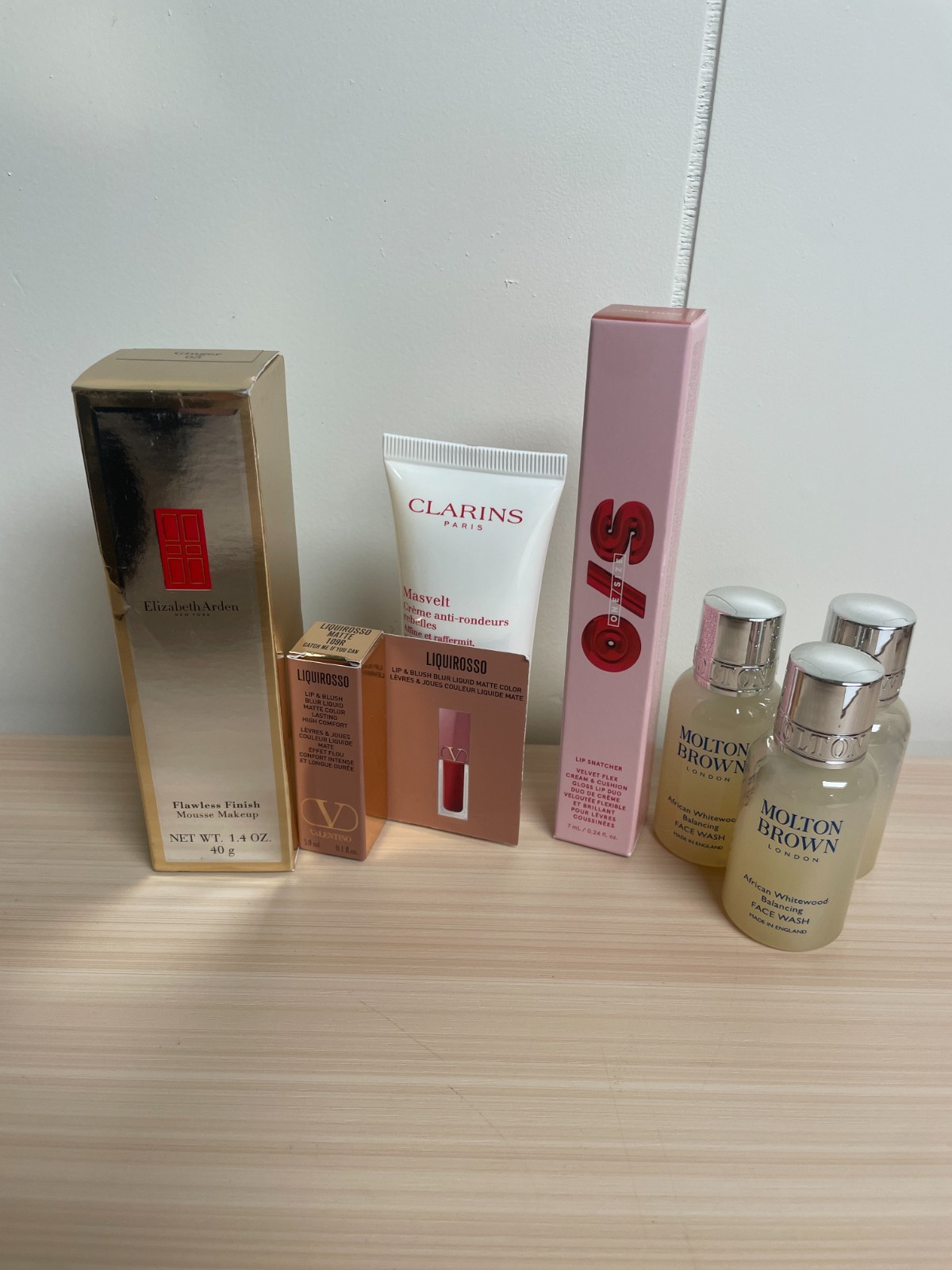 Beauty Bundle of 7 Valentino Elizabeth Arden Clarins One Size Molton Brown *