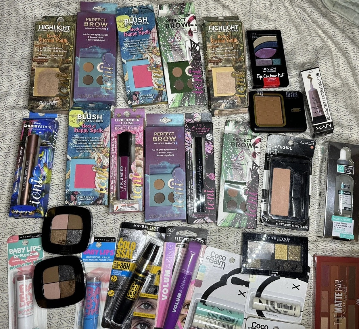 Lot of 33 High-End Skincare Makeup Wholesale Resale Free Shipping Brand New