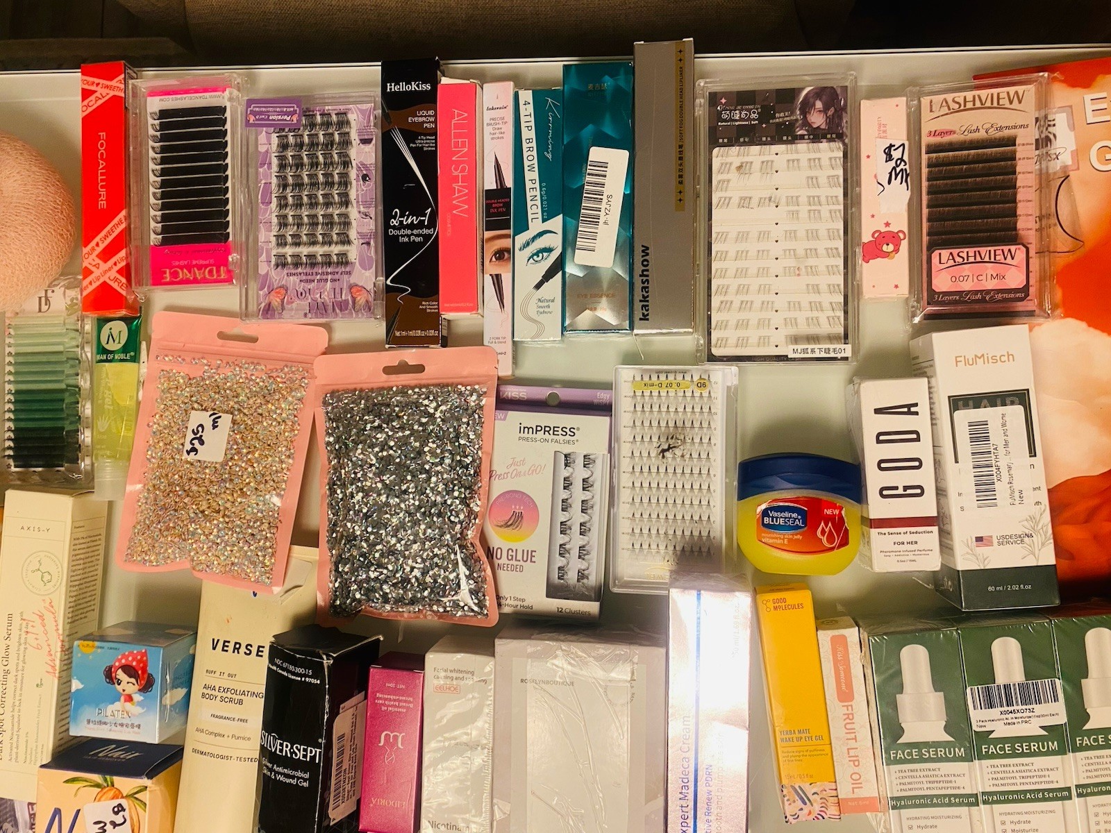 50 Piece Mixed Wholesale Beauty/ skincare Lot