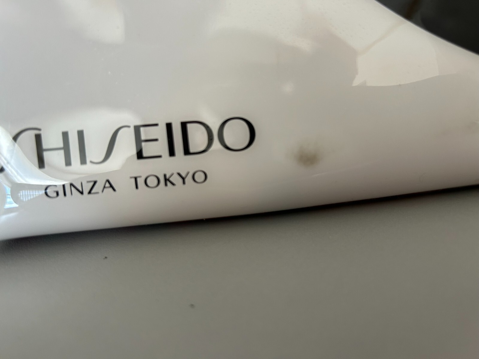 Mixed Lot 6 Shiseido Mini Travel Samples & Cosmetic Bag, Cologne, Serum, Lotion