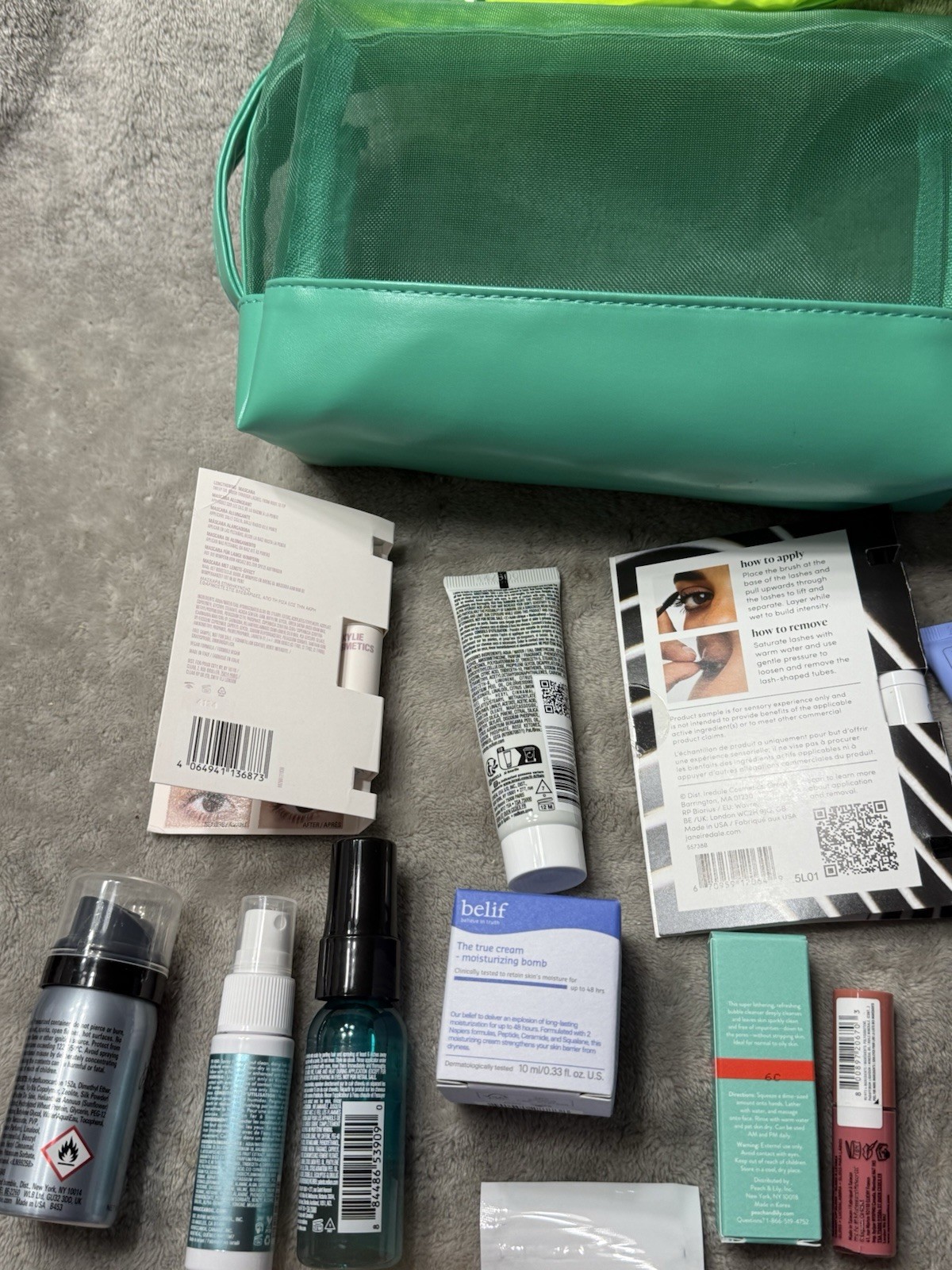 Lot 16 ULTA BEAUTY DELUXE Travel Mini Set Cream Mascara & 2 Cosmetic Bag