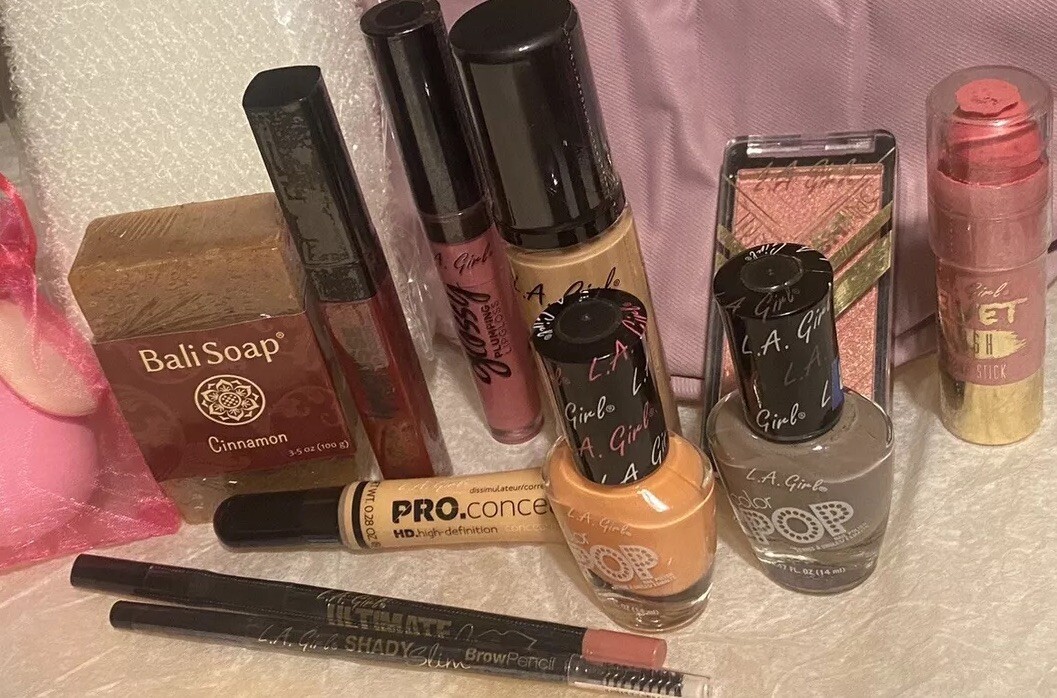 💄lot of beauty 14pc LA girls Makeup Lips Blush Nail Polish BALI SOAP & MORE 🫦