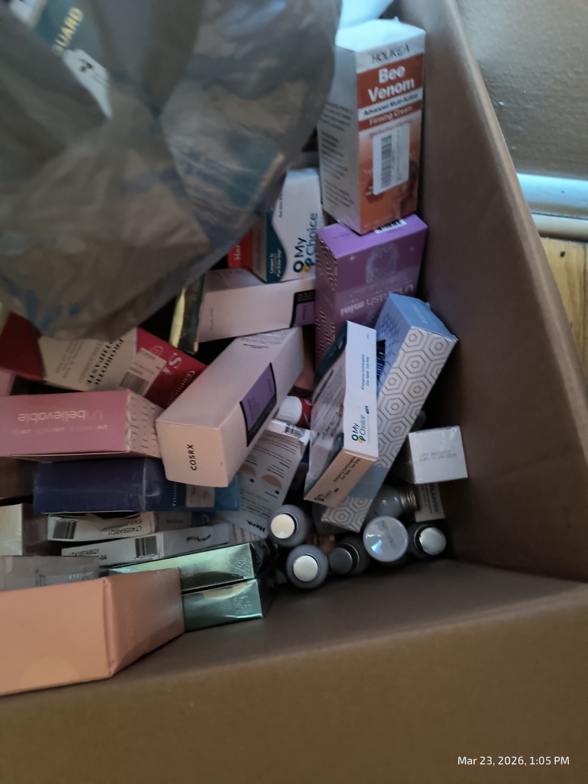 25+ Piece Beauty Lot Skincare Face Body Lip Eyes More Variety Box Various Brands