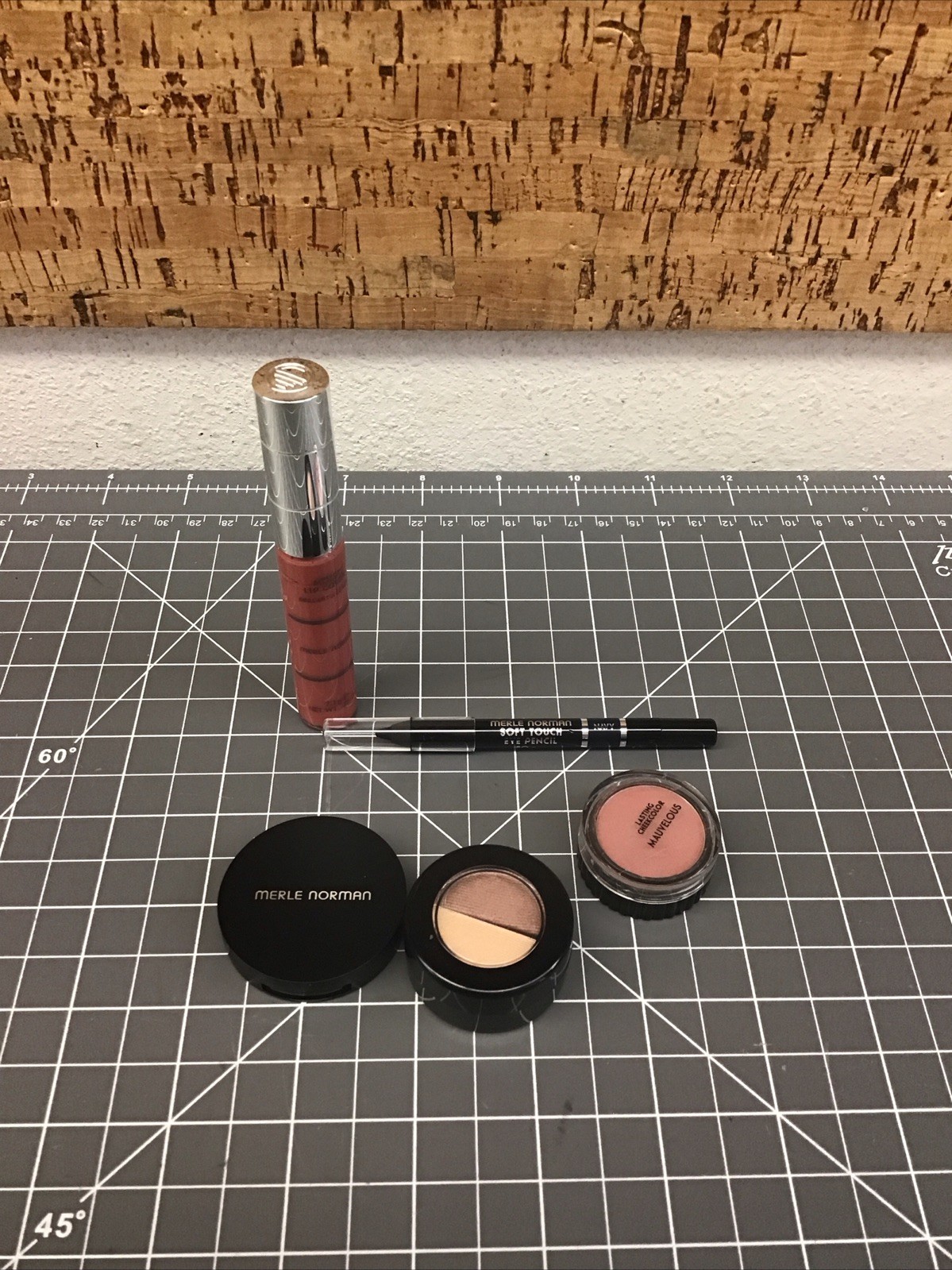Small Lot Of Merle Norman Makeup: Lip Gloss, Eye Shadow, Powder New JJ-3