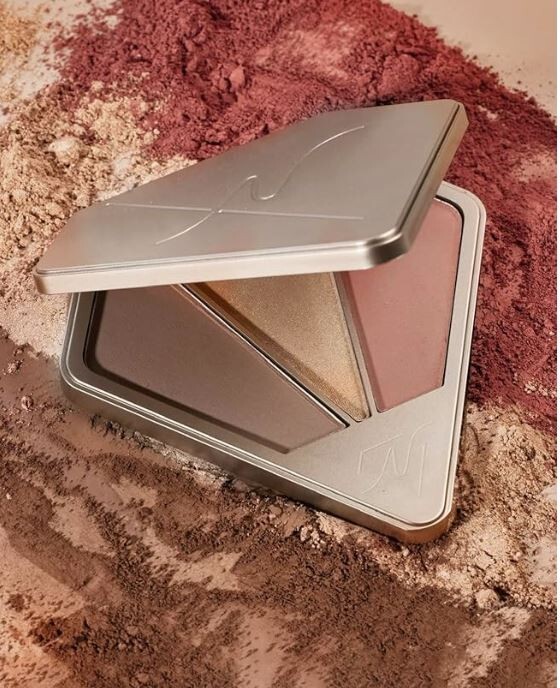 MAKE UP FULL FACE PALLETE ( LIGHT ) RUBOR, BRONCEADOR E ILUMINADOR