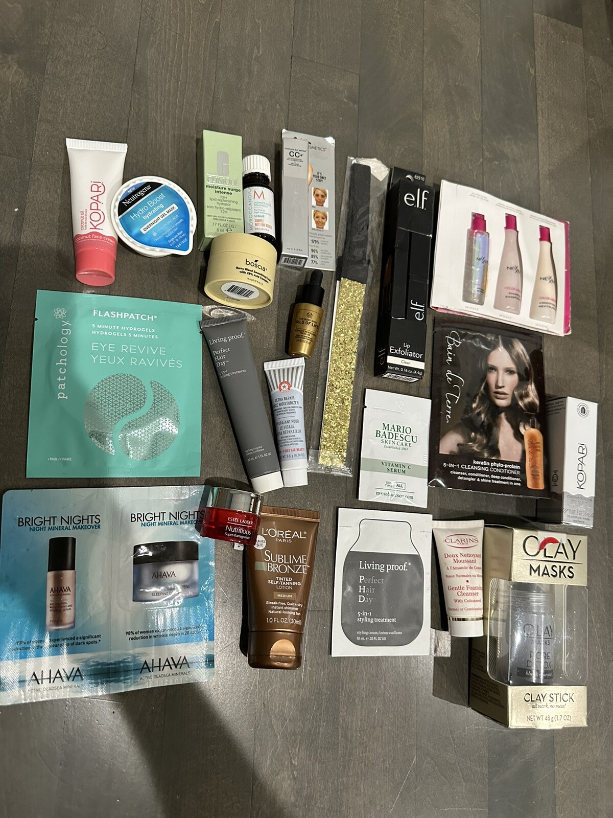 NEW! 25pc High End Skincare Beauty Cosmetics Makeup Hair Sample Lot Clarins More