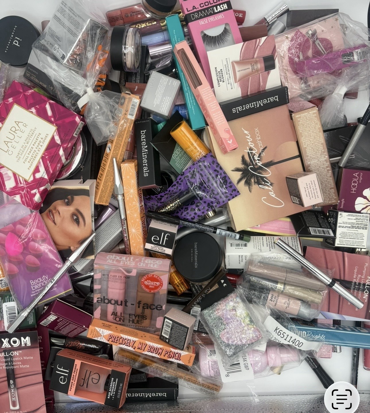 Bulk Cosmetics Mixed Makeup Lot Loreal Revlon Milani NYX Maybelline 12pcs -new