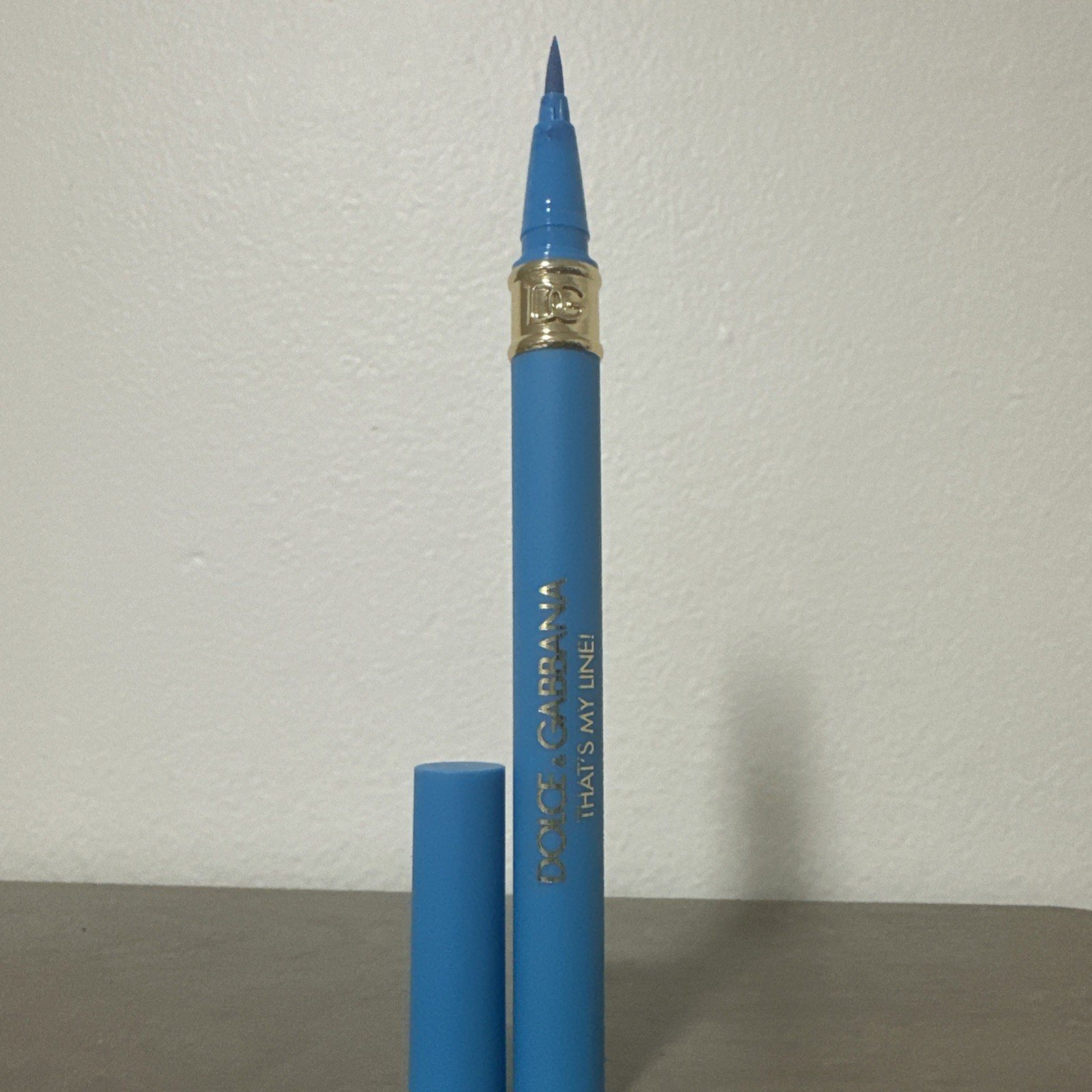 Dolce and Gabbana waterproof eyeliners That’s My Line!24H Lasting Baby Blue #05