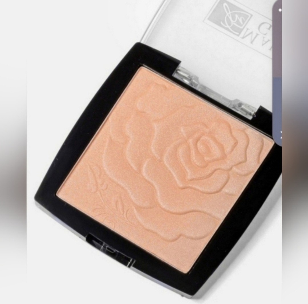 Malibu Glitz Pressed Luminous Powder + AOA Studio Perfect Pressed Powder