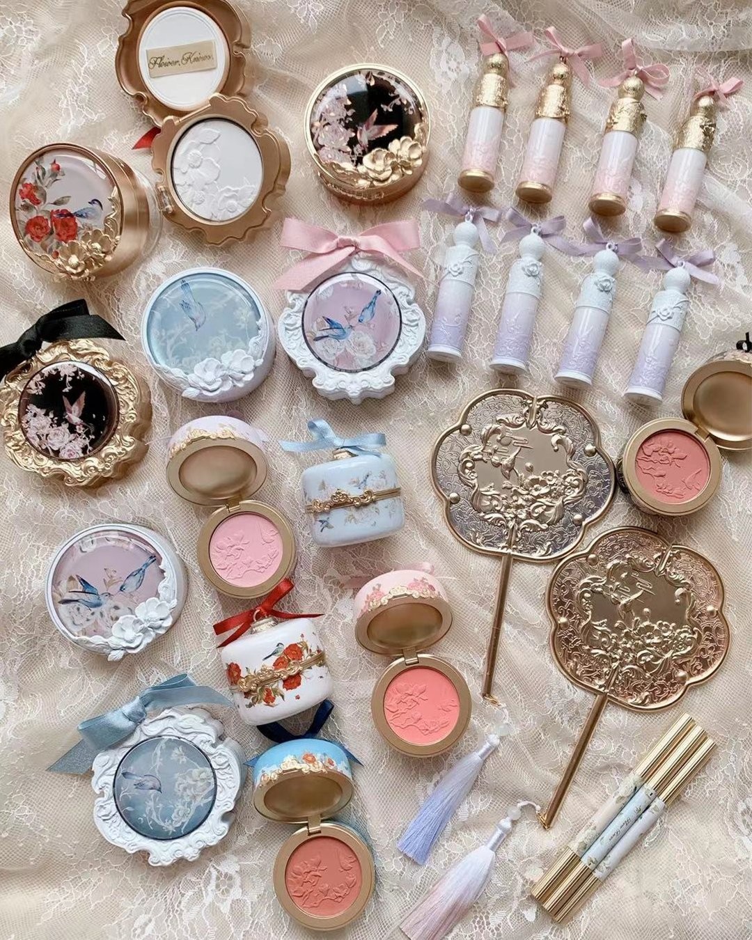 Flower Knows Goddess Shell + Air Cushion BB CC Cream Foundation #01 Porcelain
