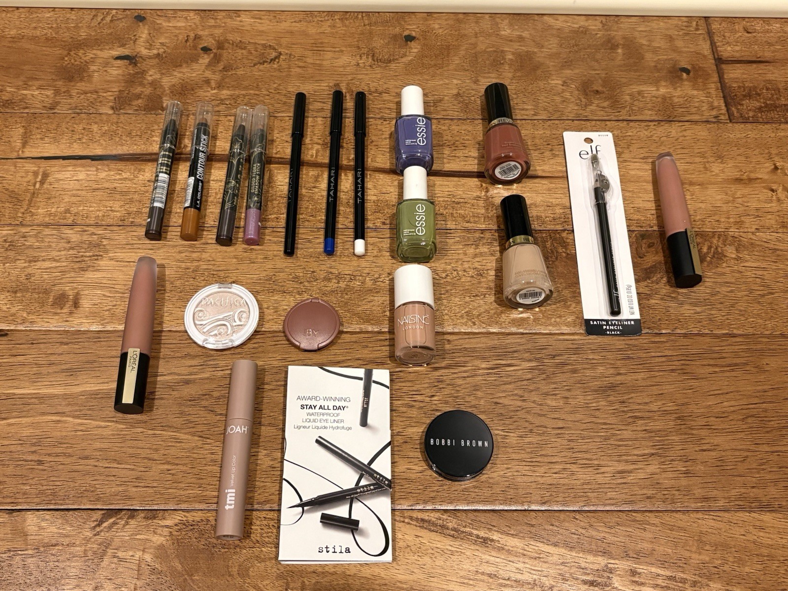 20pc Mixed Beauty Lot New Essie, Bobbie Brown, Elf, Milani, L’Oréal And More