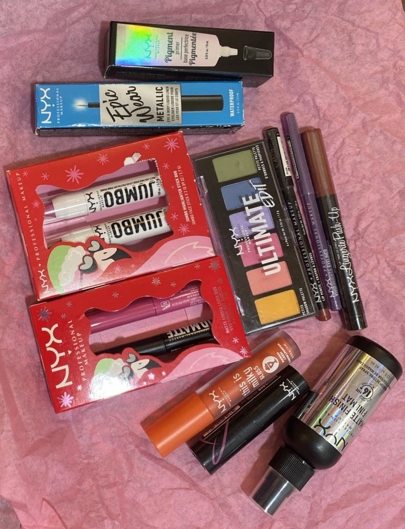 ❣️ NYX Makeup Cosmetic Bundle Lot 11 Pc Beauty Gift Set Lip And Eye FREESHIP❣️