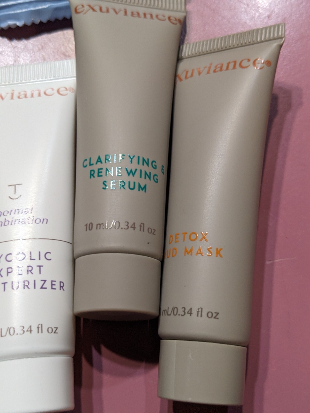30 Piece Gift Bag Mixed Lot (7) Fragrance, Face Serums, Moisturizer, Exuviance