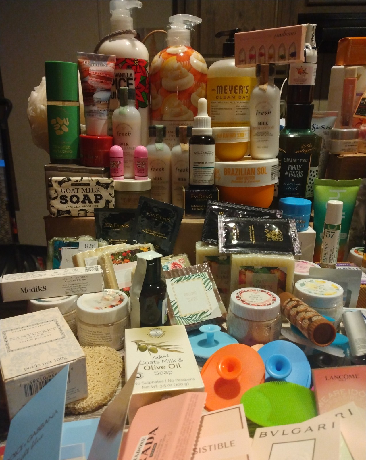 Huge 22lb New Upscale Beauty Bath Body Fragrance Skin Care Bundle-$ For Vet Care