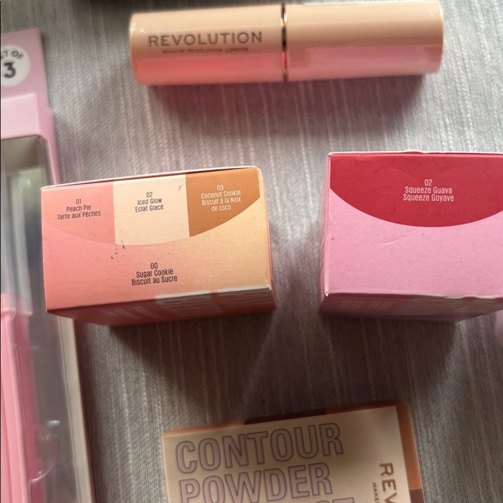 NWT New Light – Jeffree Star Revolution Kaja Makeup Bundle of 8 Items Light
