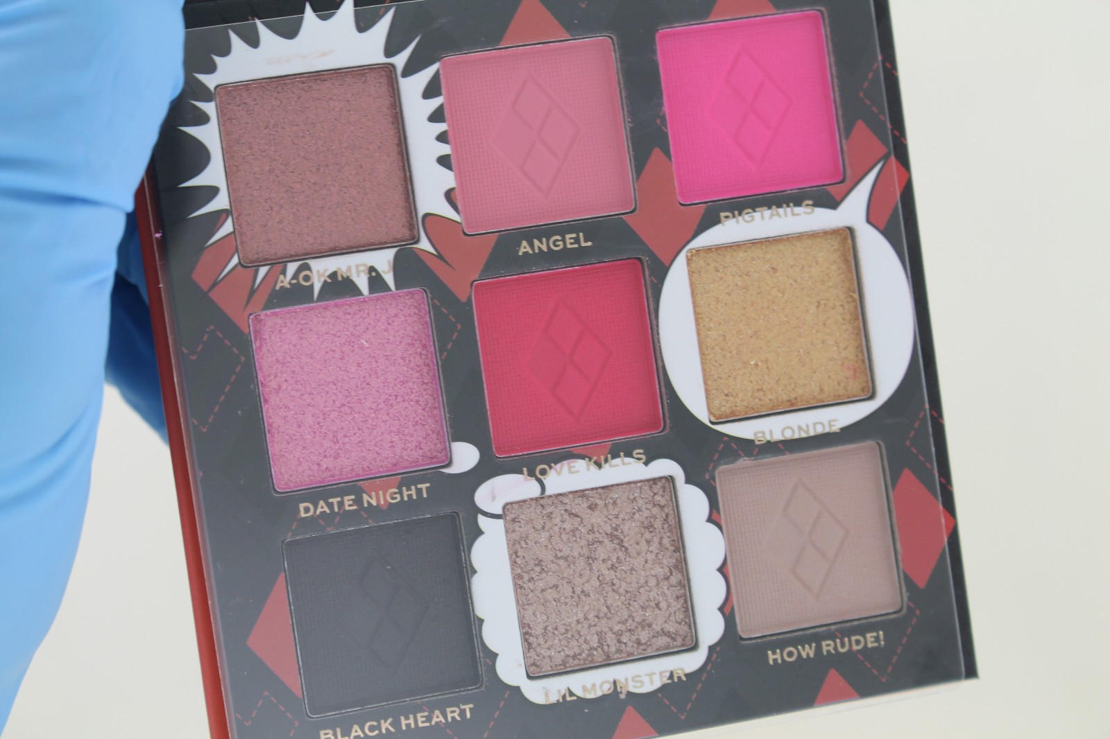 New Revolution Makeup Harley Quinn Lot – Cosmetic Bag, Eyeshadow Palette, Sponge