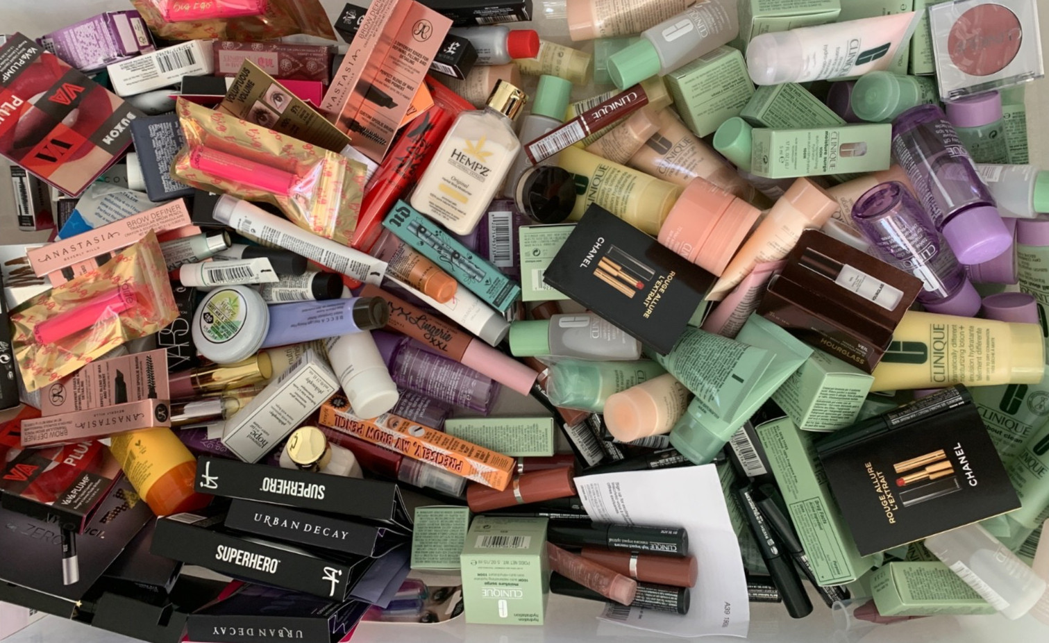 NEW! High End Mixed Lot Deluxe Travel Size Cosmetic Skincare Makeup Hair Samples
